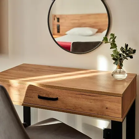 1891 Garni كراكوفيا