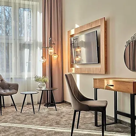 Hotell 1891 Garni 4*